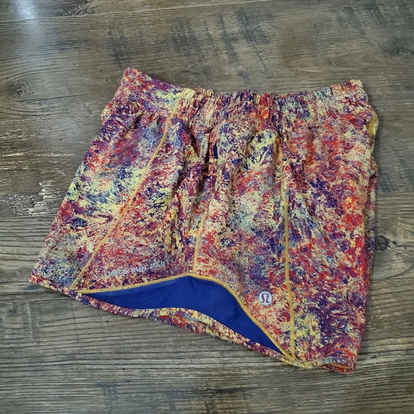 lululemon athletica Pants - Lululemon Seawheeze Hotty Hot Shorts